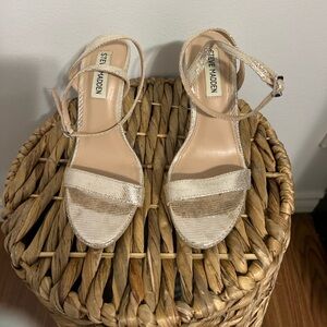 Steve Madden gold heels